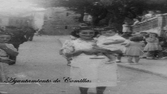 Mujer con niño en brazos (hacia 1942)